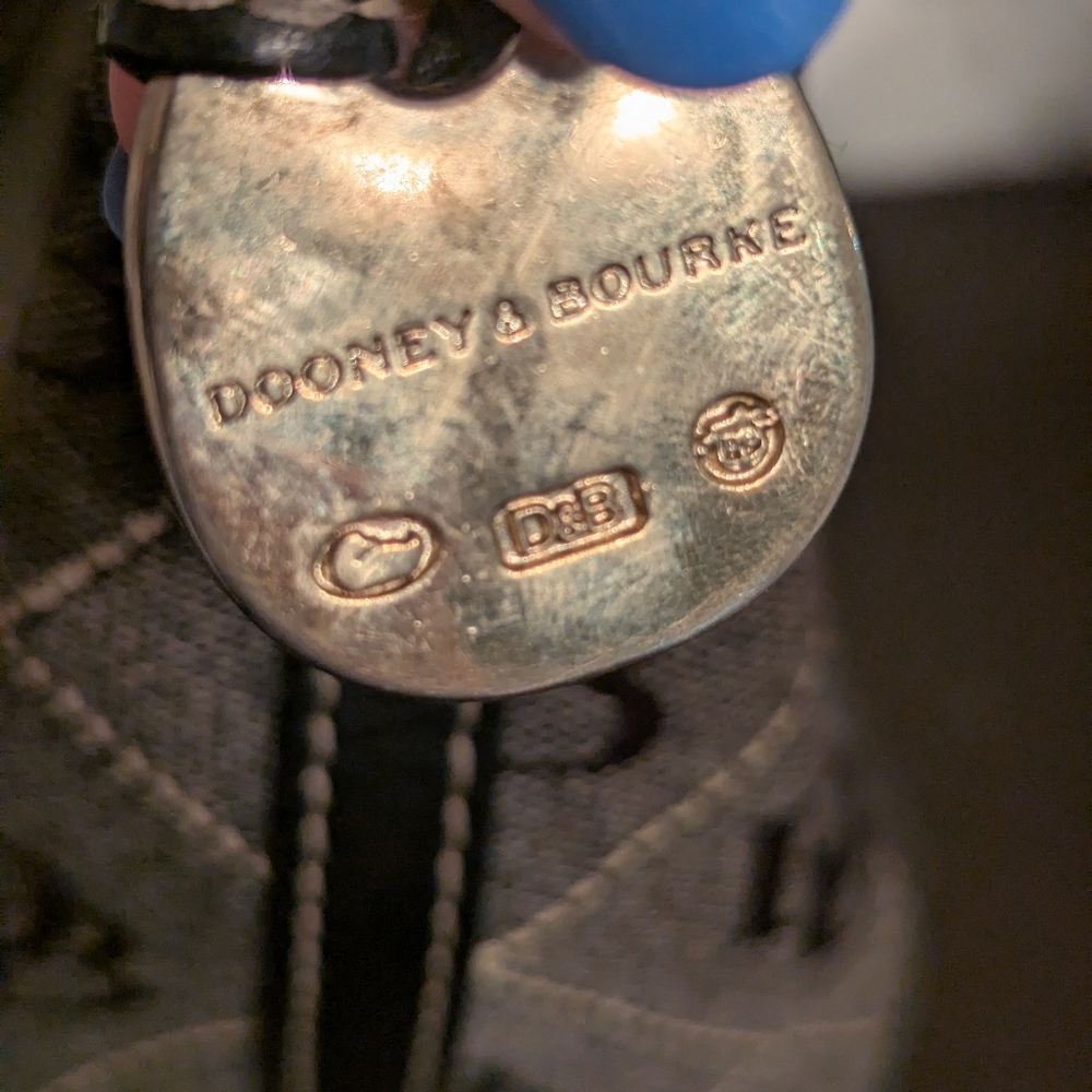Y2K Dooney & Bourke Signature Small Bucket Hobo Bag - Picture 5 of 13